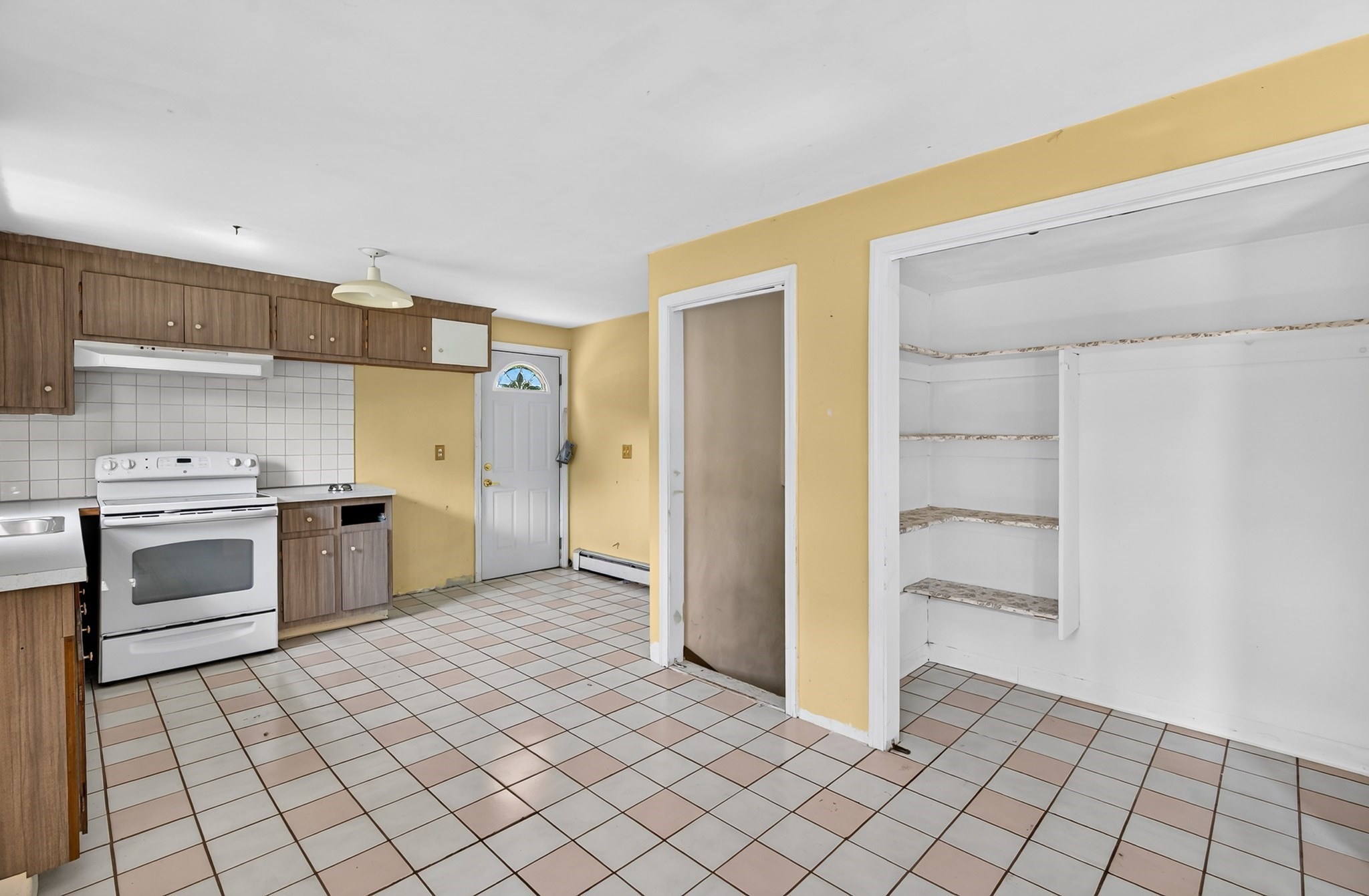 65 Taft Ave Property Photo 9