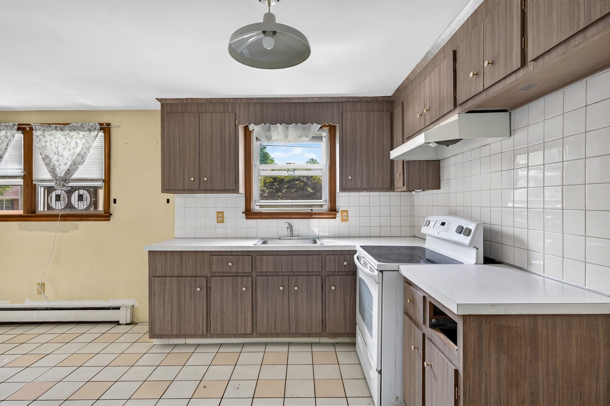 65 Taft Ave Property Photo 11