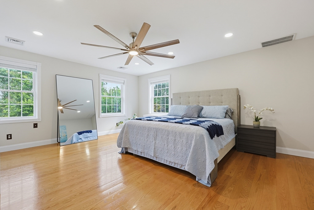 176 Spring St Property Photo 14