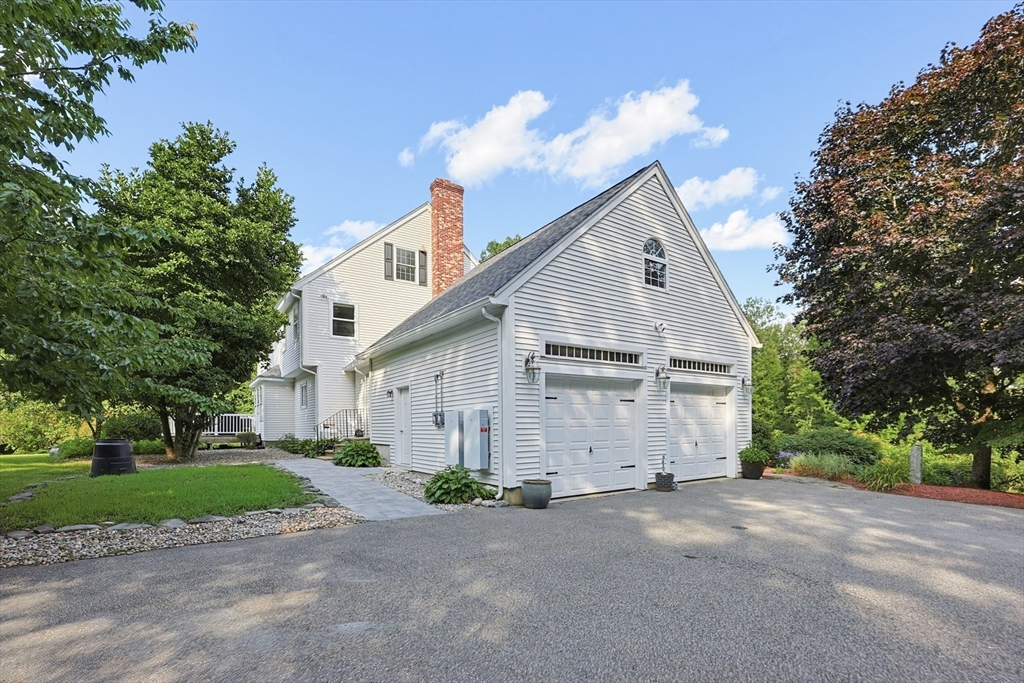 176 Spring St Property Photo 39