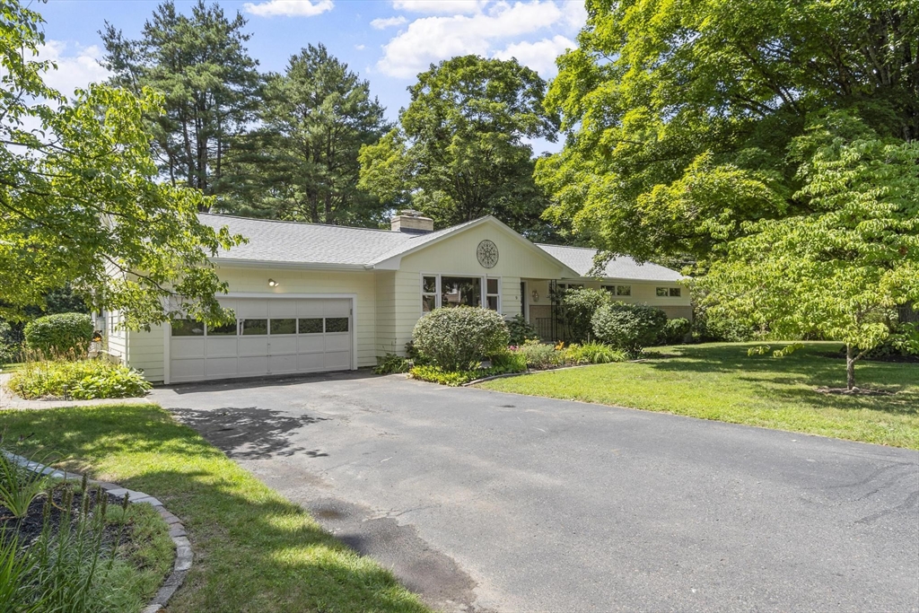 9 Cherry Ridge Rd Property Photo 1