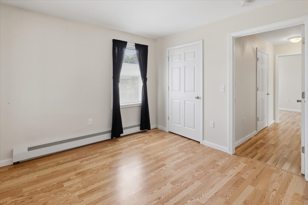 1033 Rodman St Property Photo 20