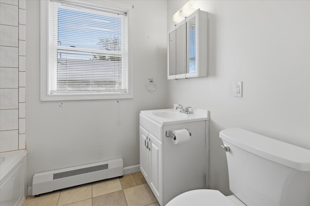 1033 Rodman St Property Photo 24