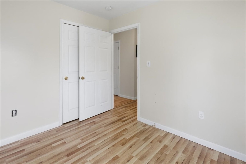 1033 Rodman St Property Photo 26