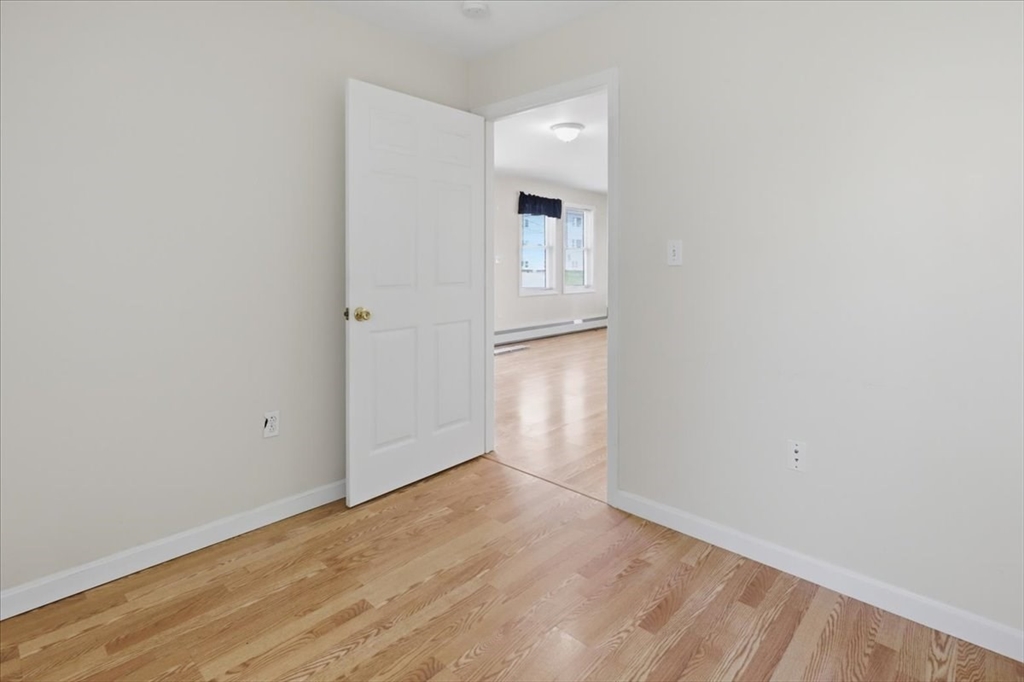1033 Rodman St Property Photo 28