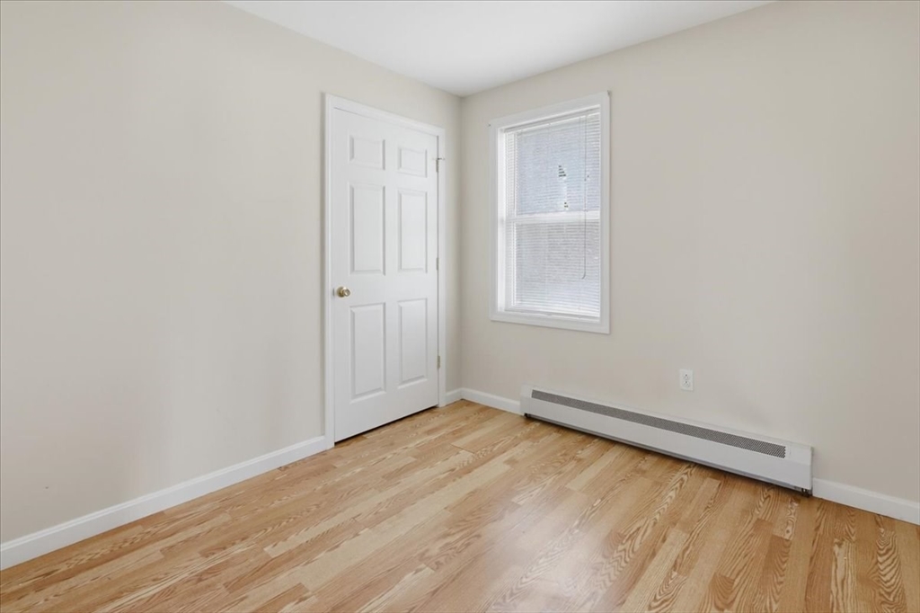 1033 Rodman St Property Photo 29