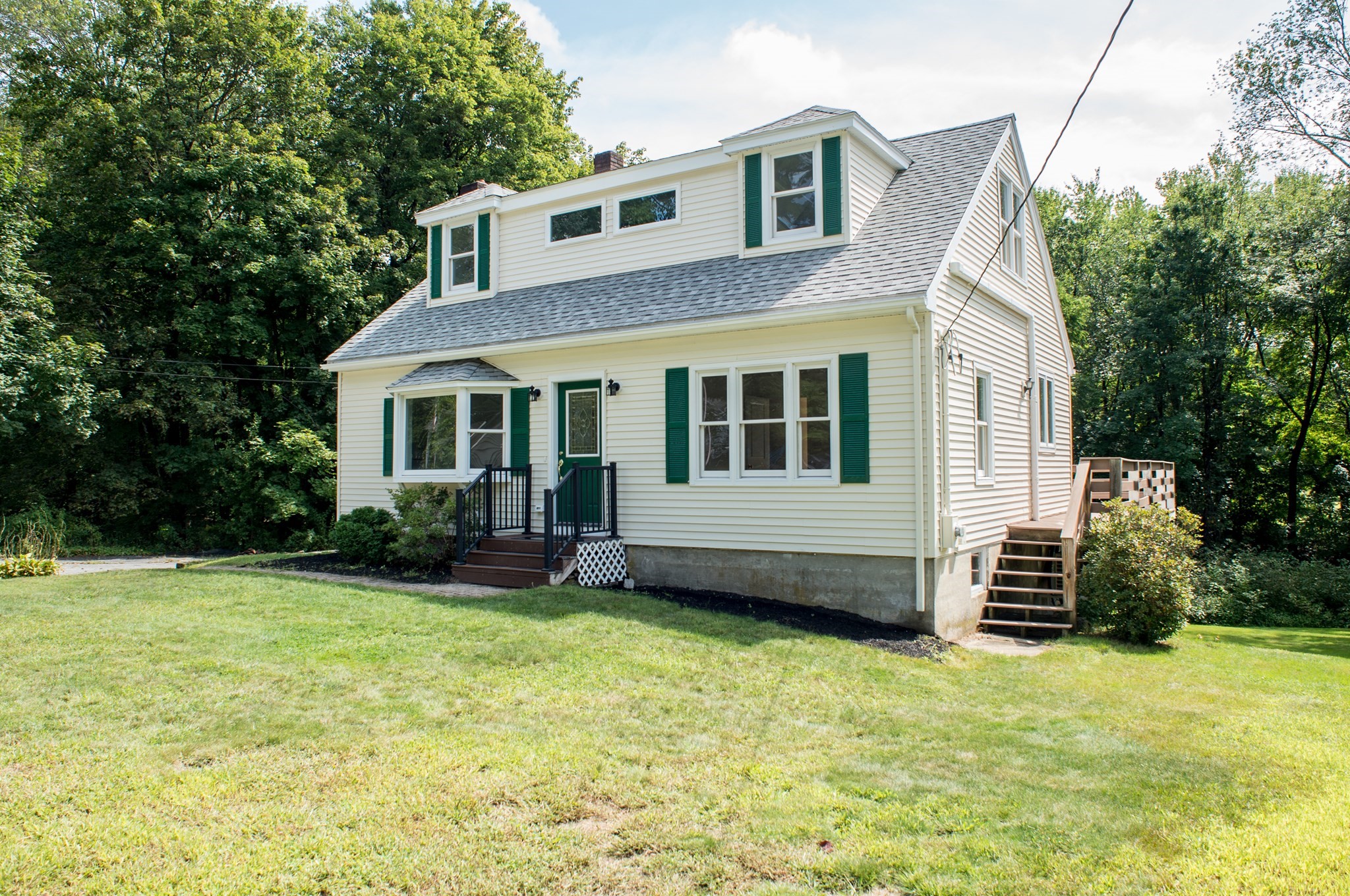 198 Union Street Property Photo 4