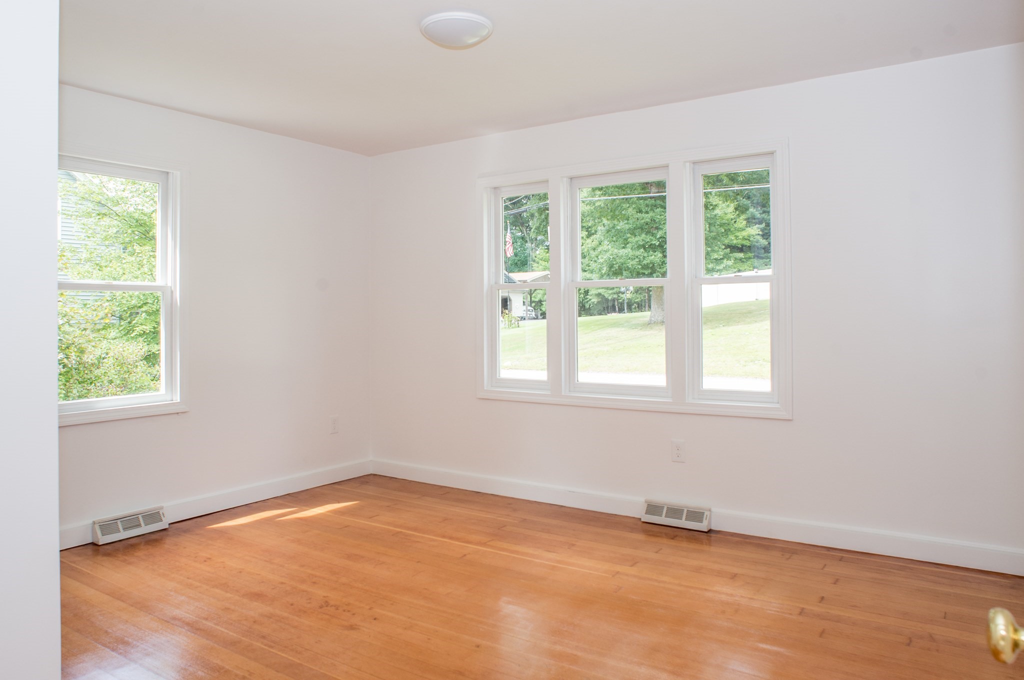 198 Union Street Property Photo 11