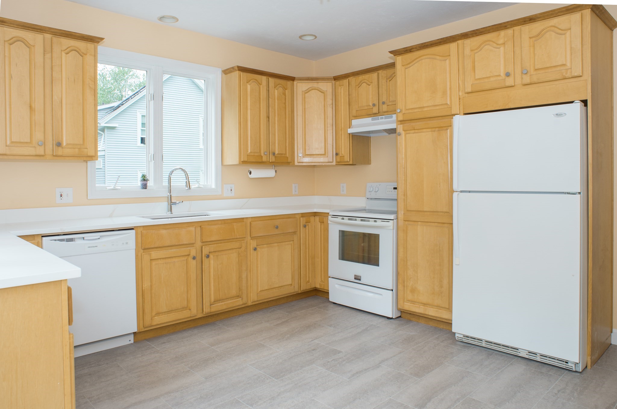 198 Union Street Property Photo 15