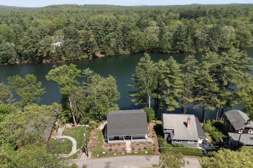 44 Pine Point Rd Property Photo 1