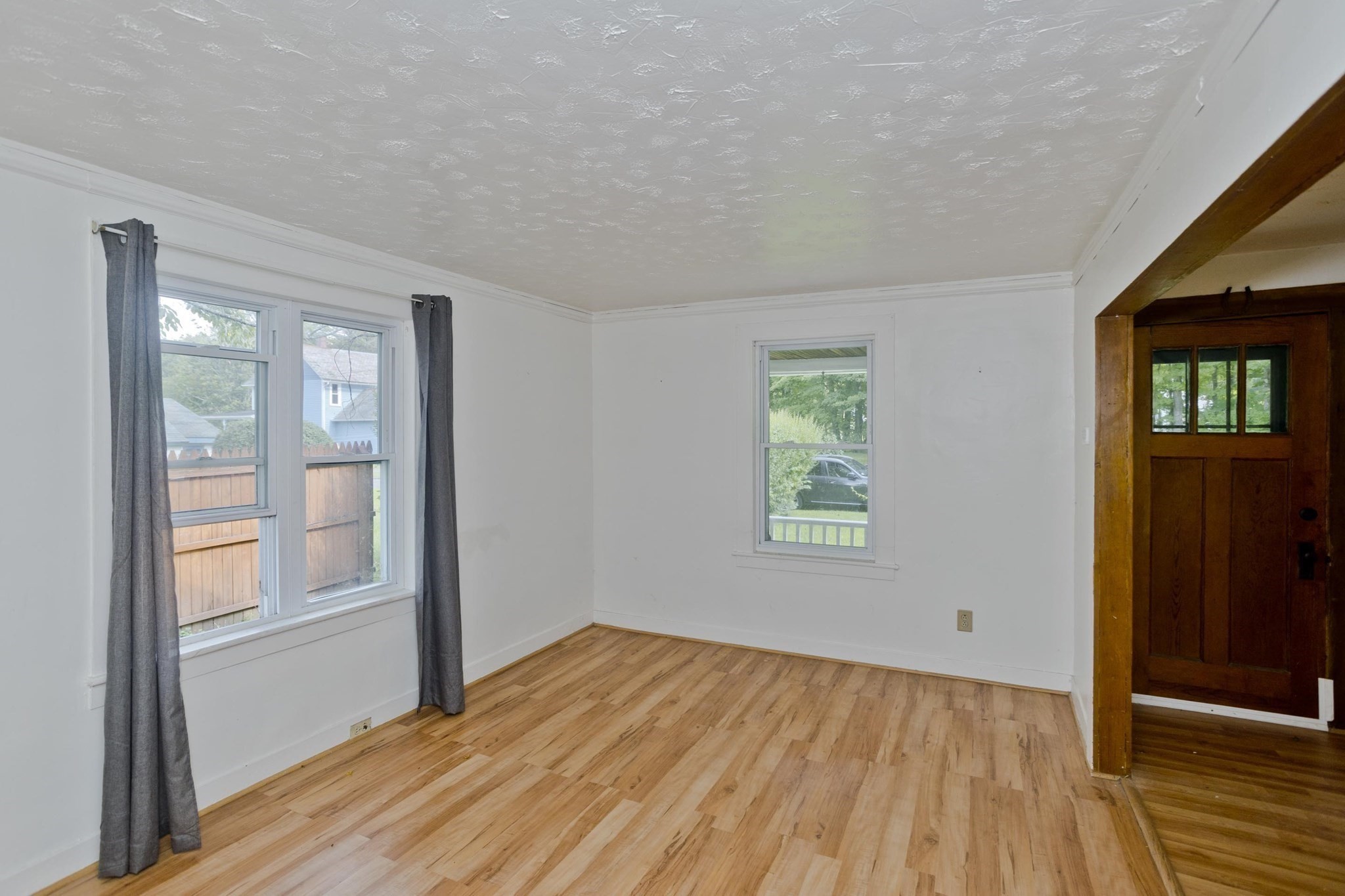 23 Maple St Property Photo 10