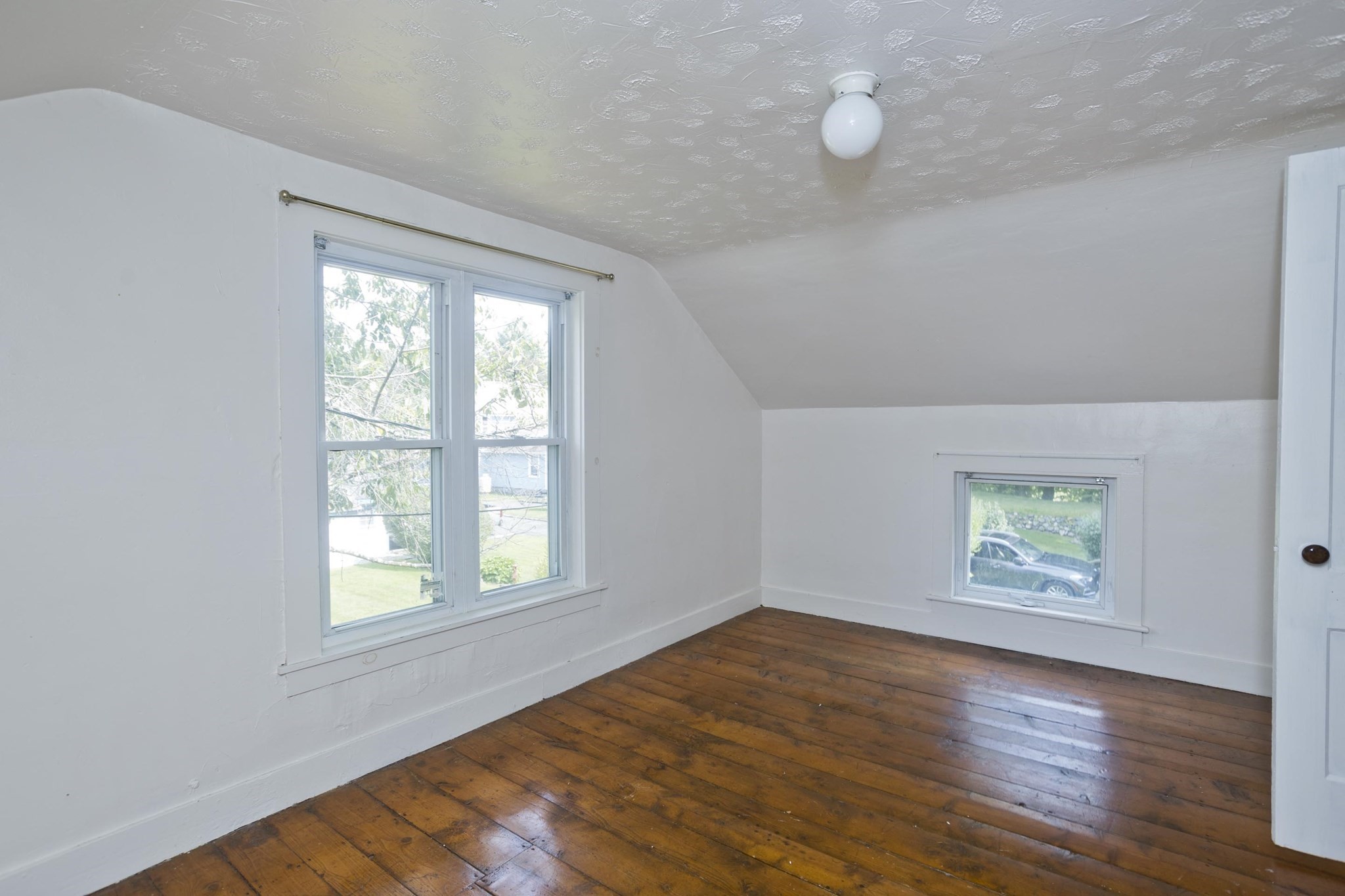 23 Maple St Property Photo 18
