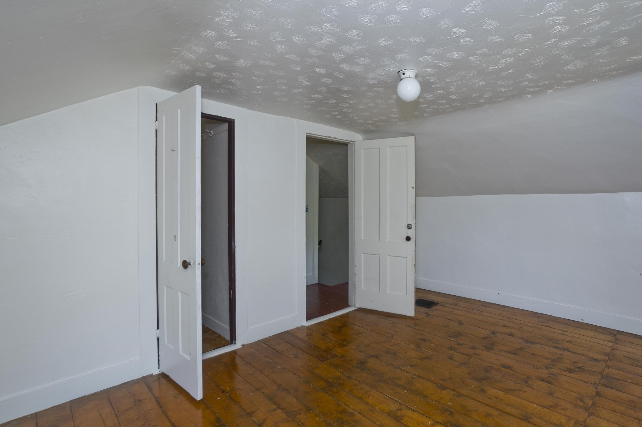 23 Maple St Property Photo 19