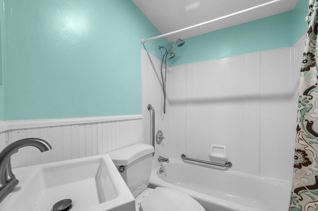 1 Douglass St Property Photo 18