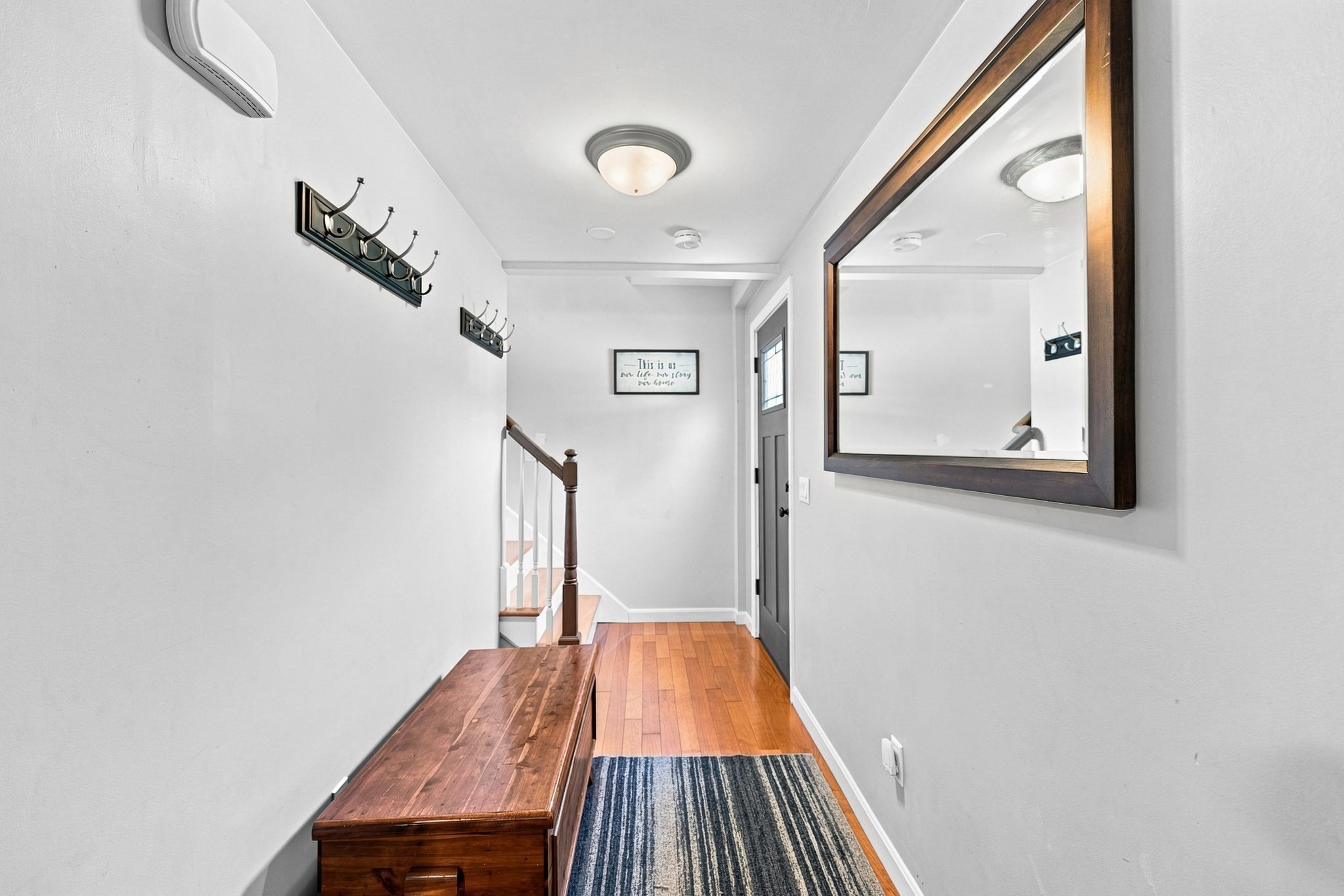 251 Oak St Property Photo 18