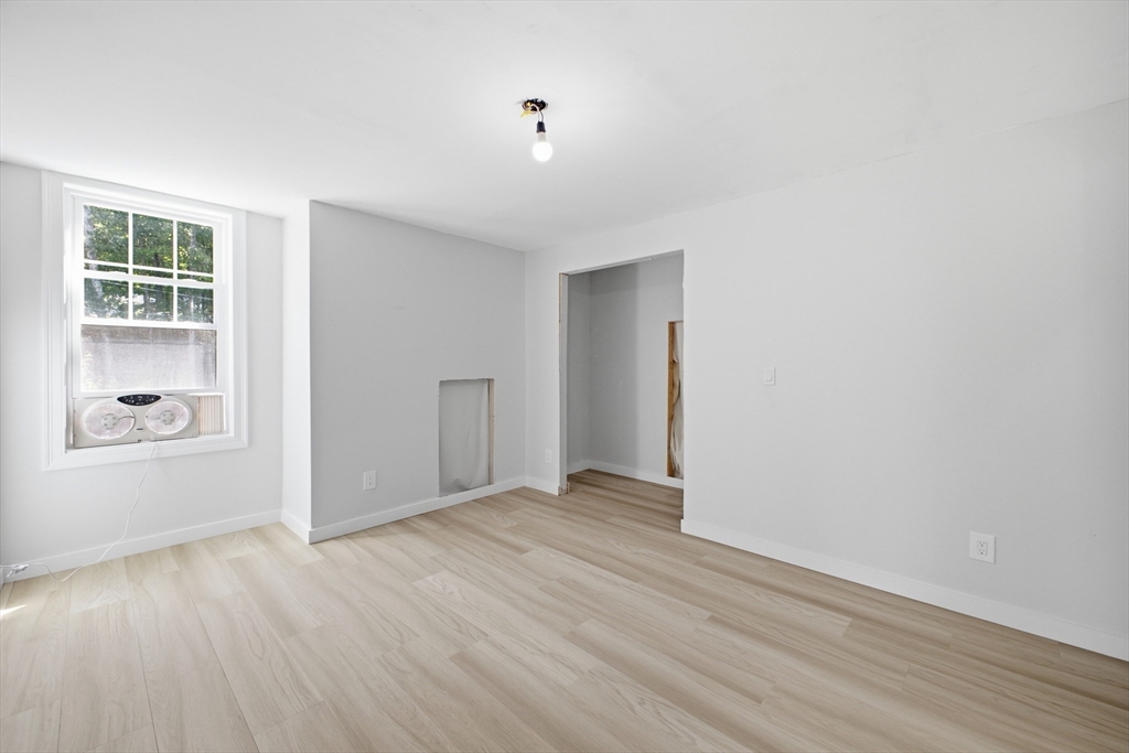 24 Laurelwood Dr Property Photo 37