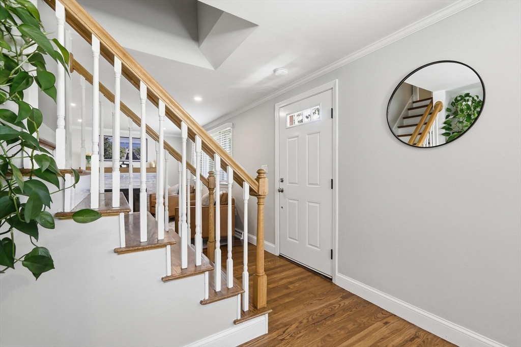 8 Glenwood St Property Photo 2