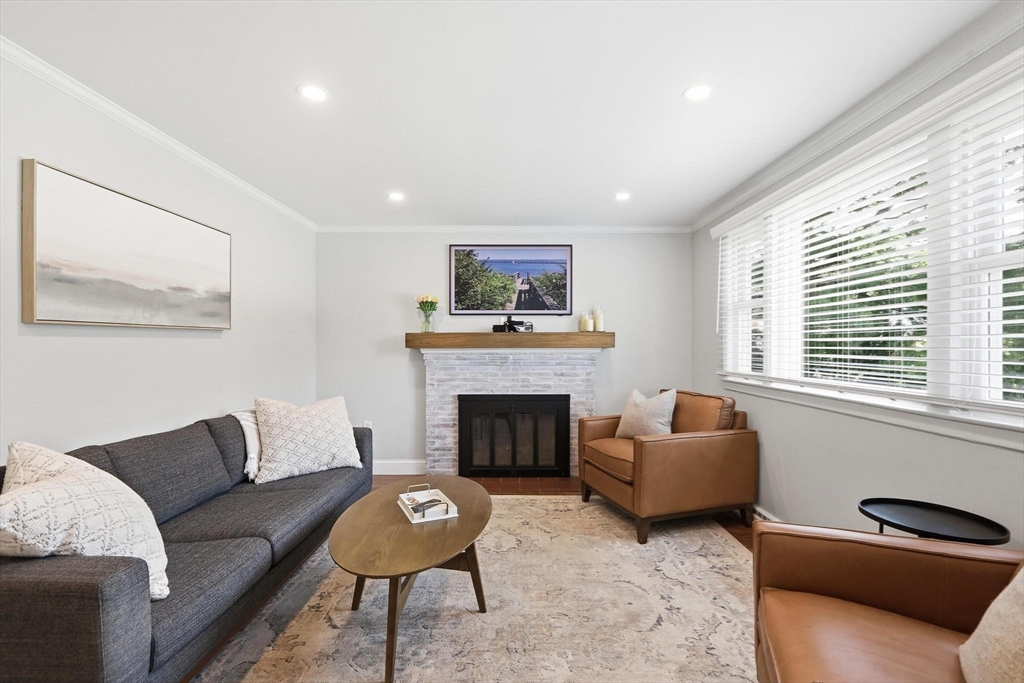 8 Glenwood St Property Photo 15