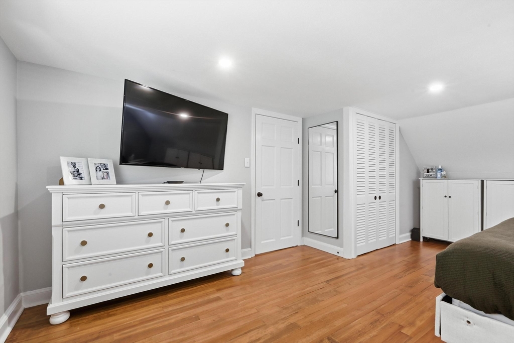 8 Glenwood St Property Photo 19