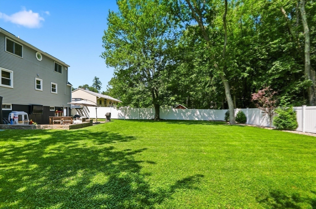 8 Glenwood St Property Photo 33