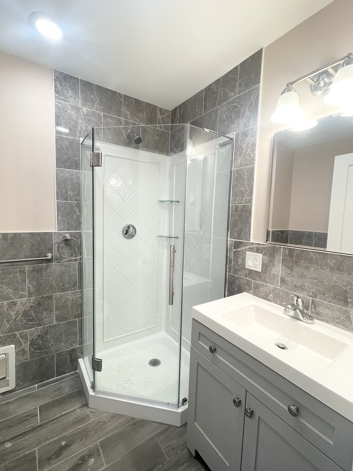 23 Hudson Street # 301 Property Photo 4