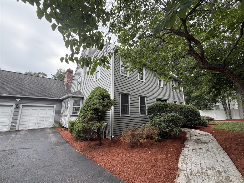 69 White Pond Rd Property Photo 1