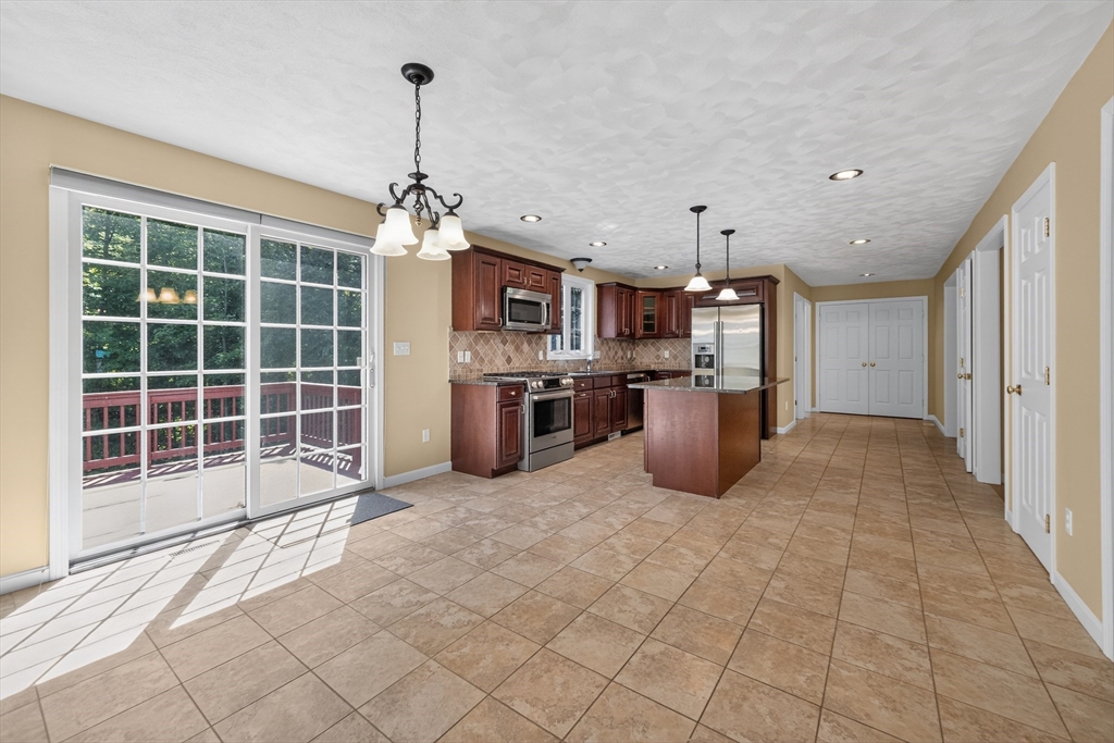 3 Chisholm Way Property Photo 6