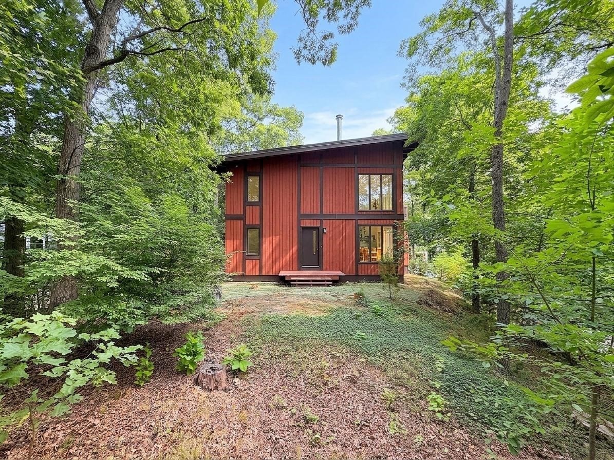 223 Boston Post Rd Property Photo 3