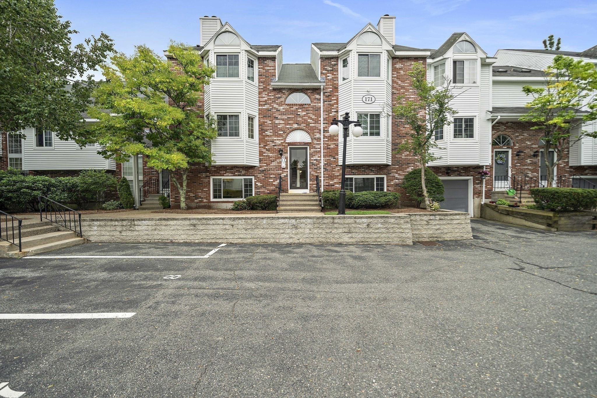 171 Tall Oaks Dr # F Property Photo 30
