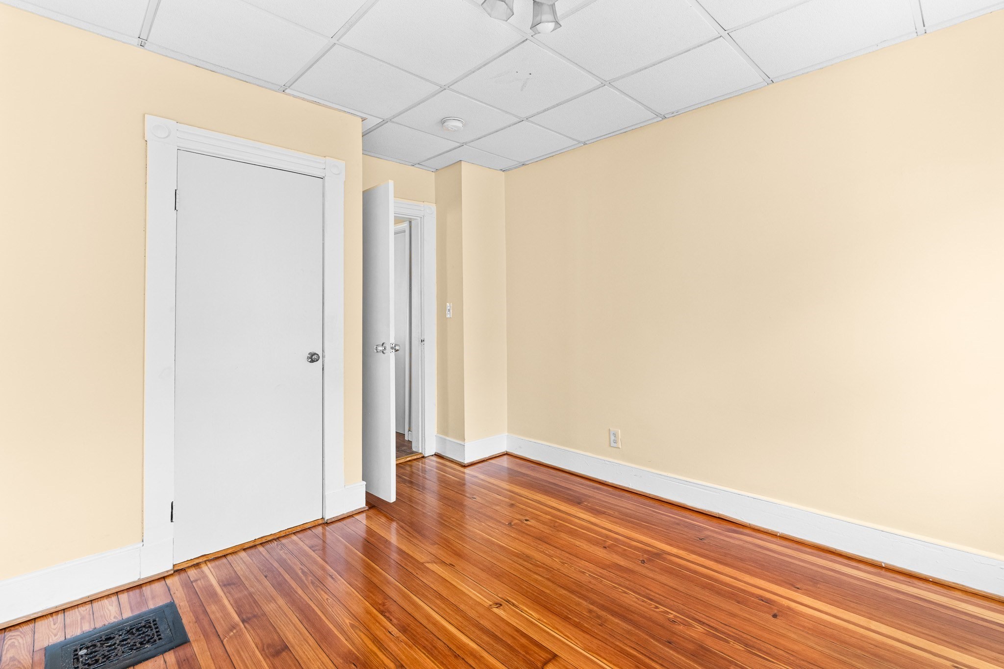 15 Oakland Ave # 3 Property Photo 10