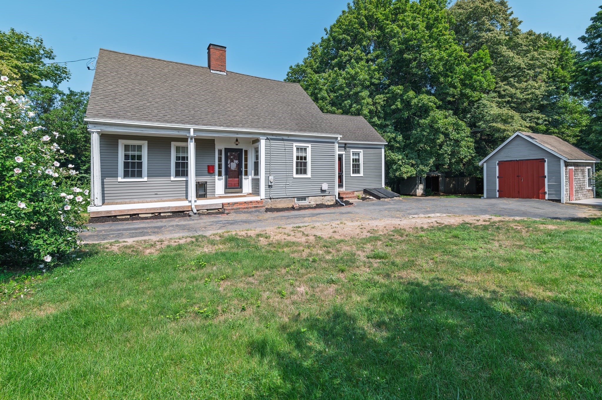69 Main St Property Photo 2