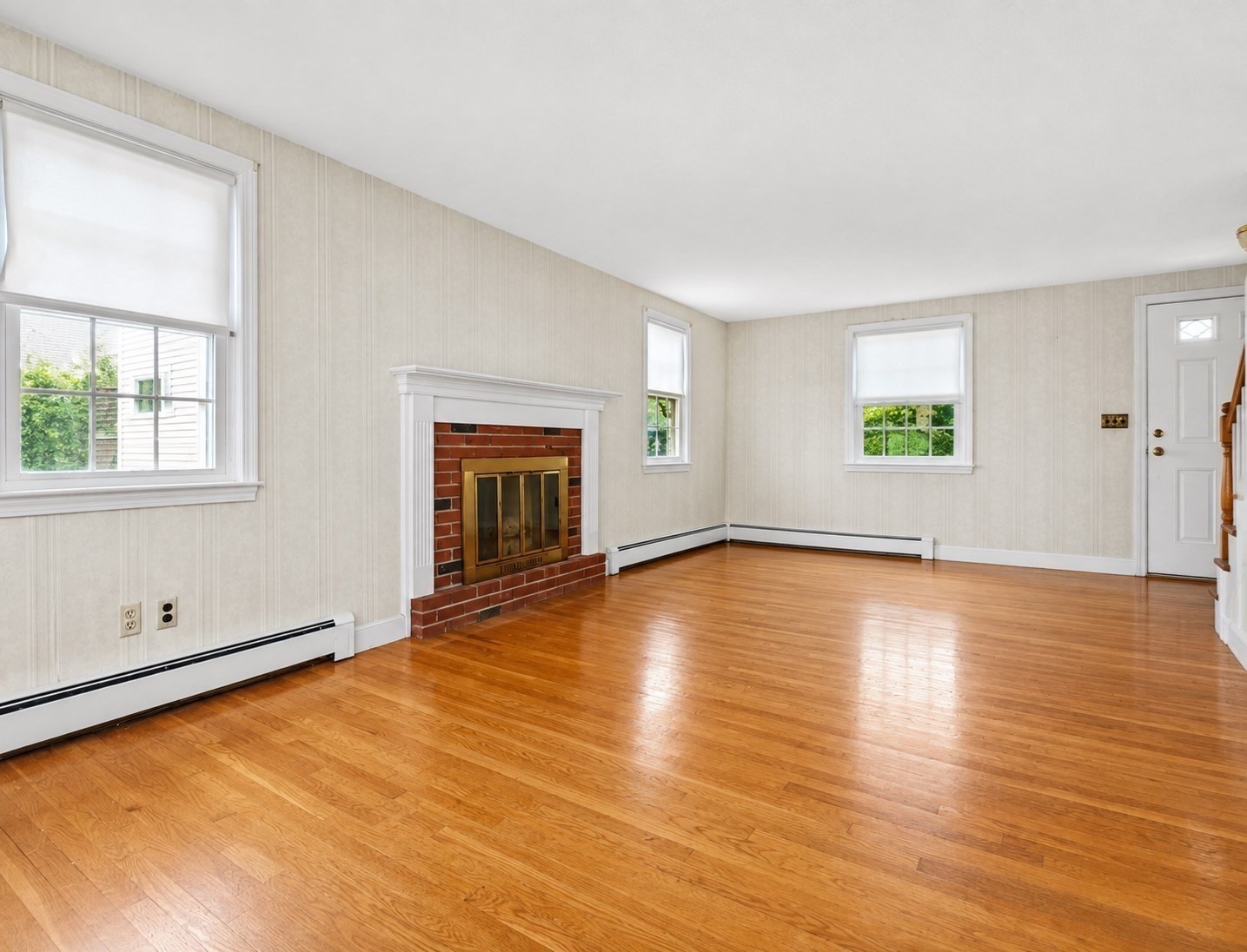 37 Nahanton Ave Property Photo 11