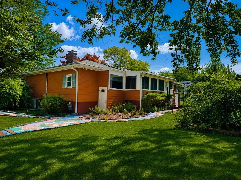 7 Fred Street Property Photo 3