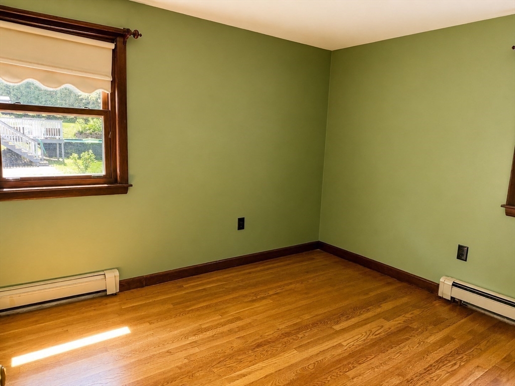 7 Fred Street Property Photo 11