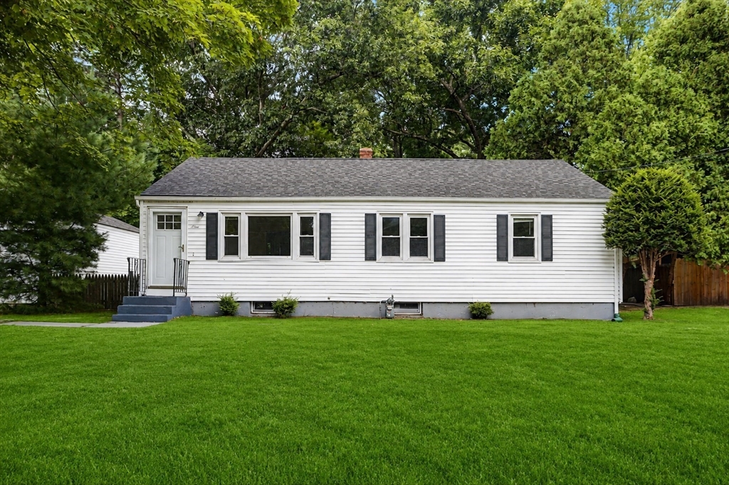 9 Moss Rd Property Photo 1