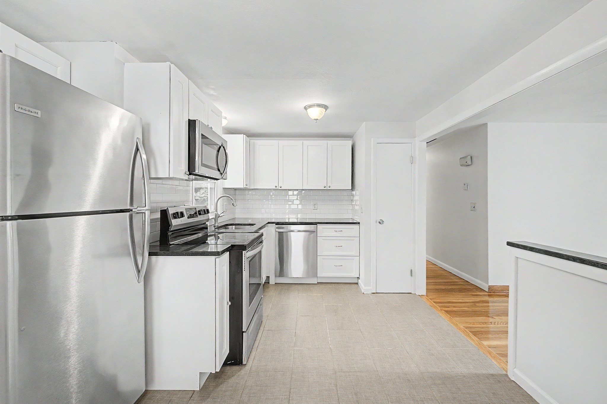 9 Moss Rd Property Photo 12