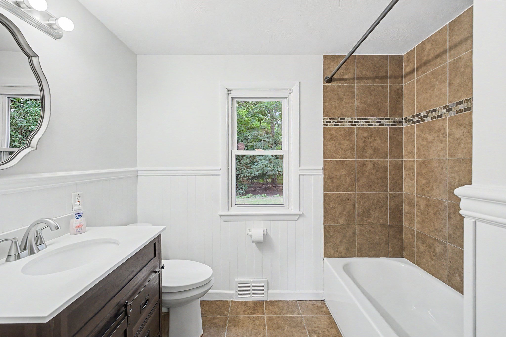 9 Moss Rd Property Photo 18