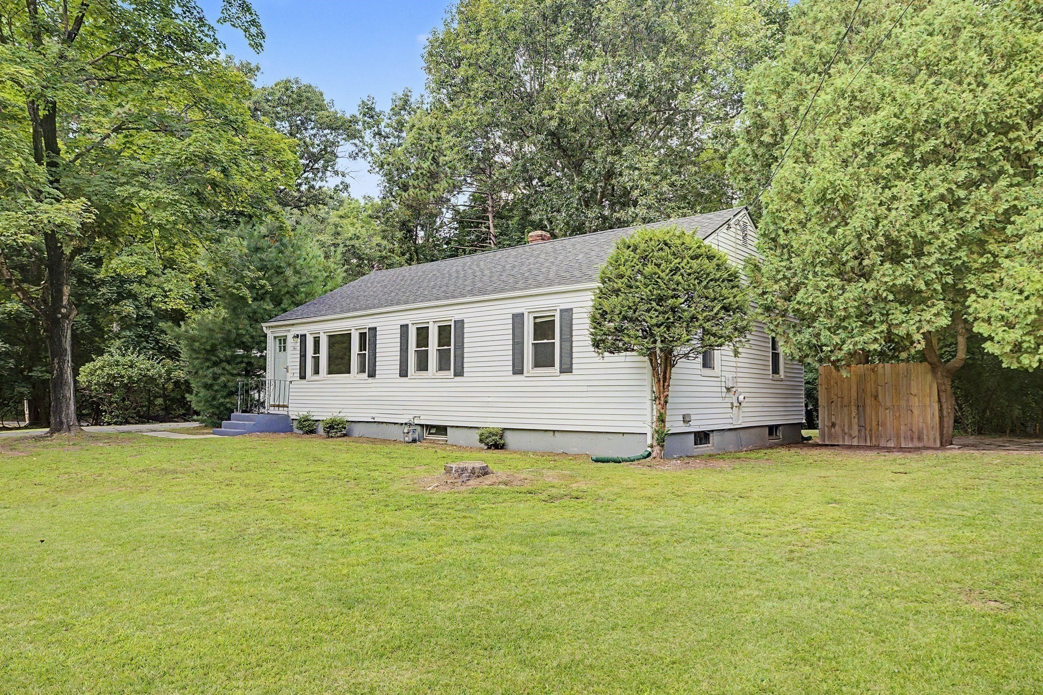 9 Moss Rd Property Photo 26