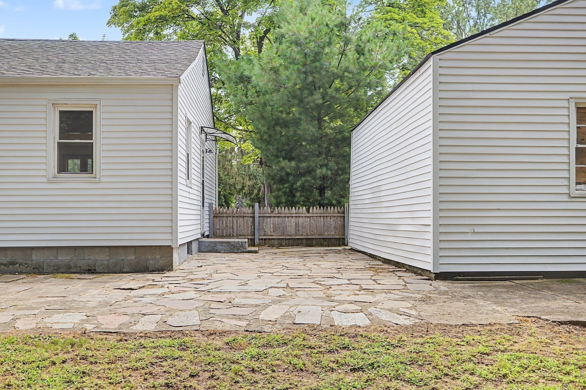 9 Moss Rd Property Photo 27