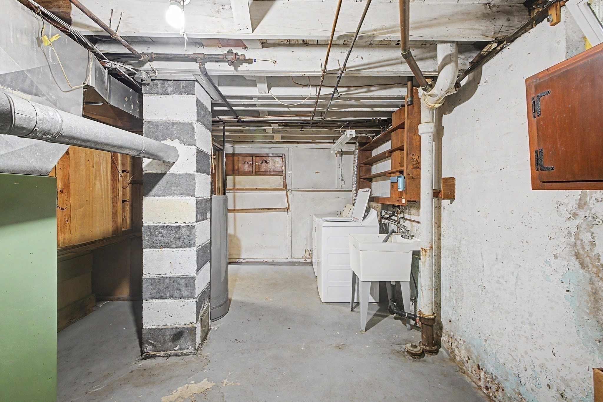9 Moss Rd Property Photo 36