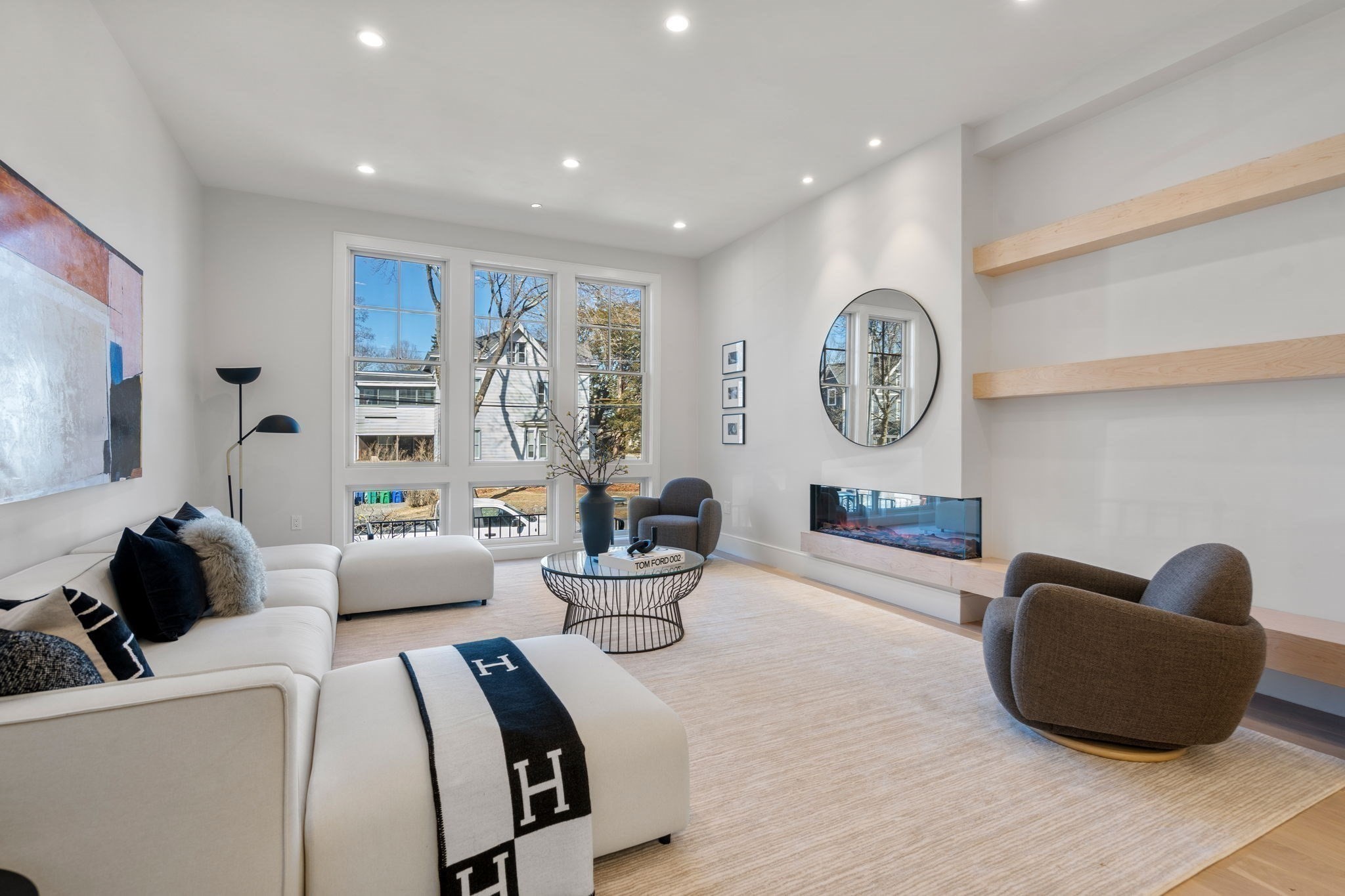 4 Knowles St # 4 Property Photo 2