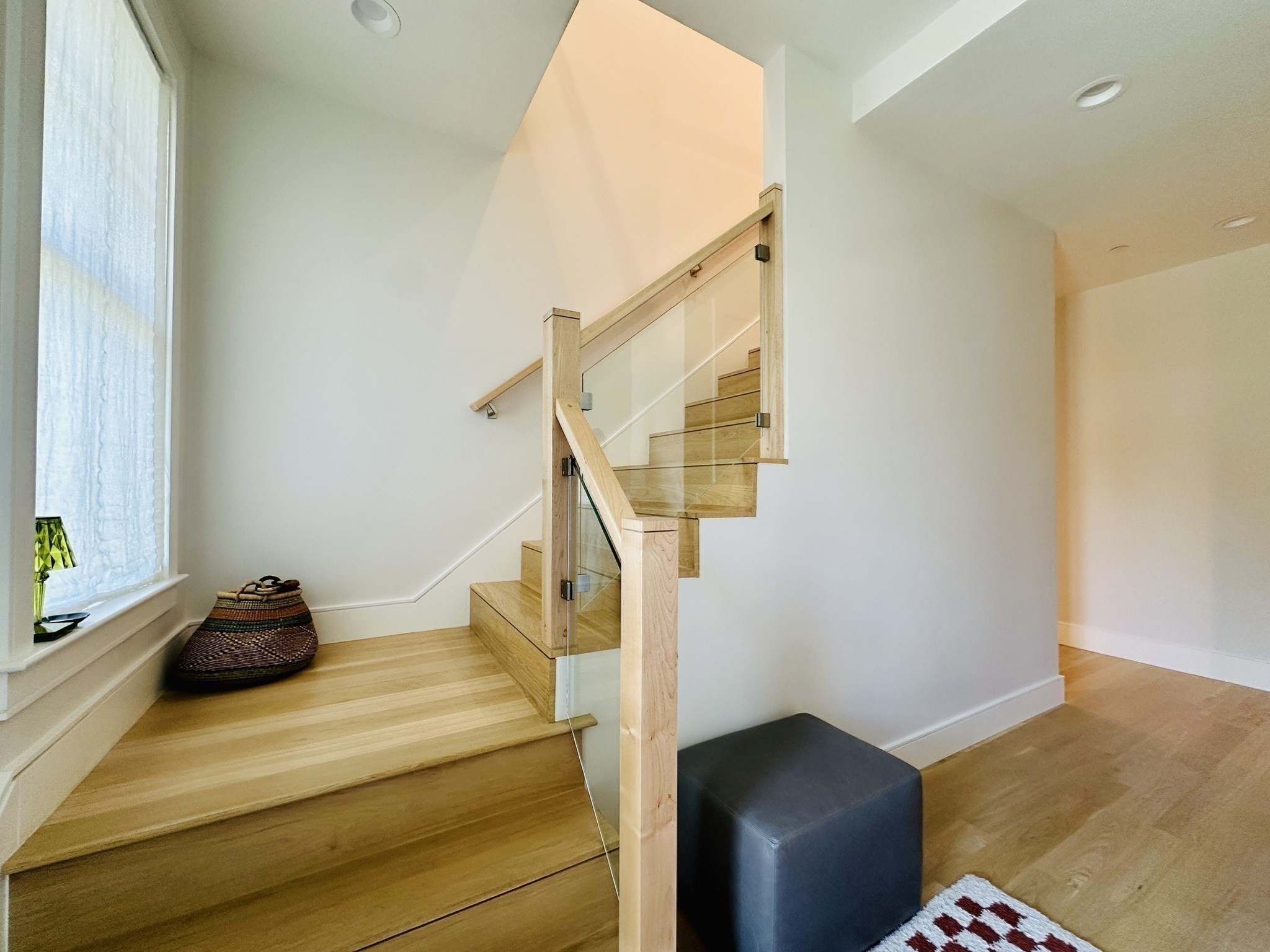 4 Knowles St # 4 Property Photo 6