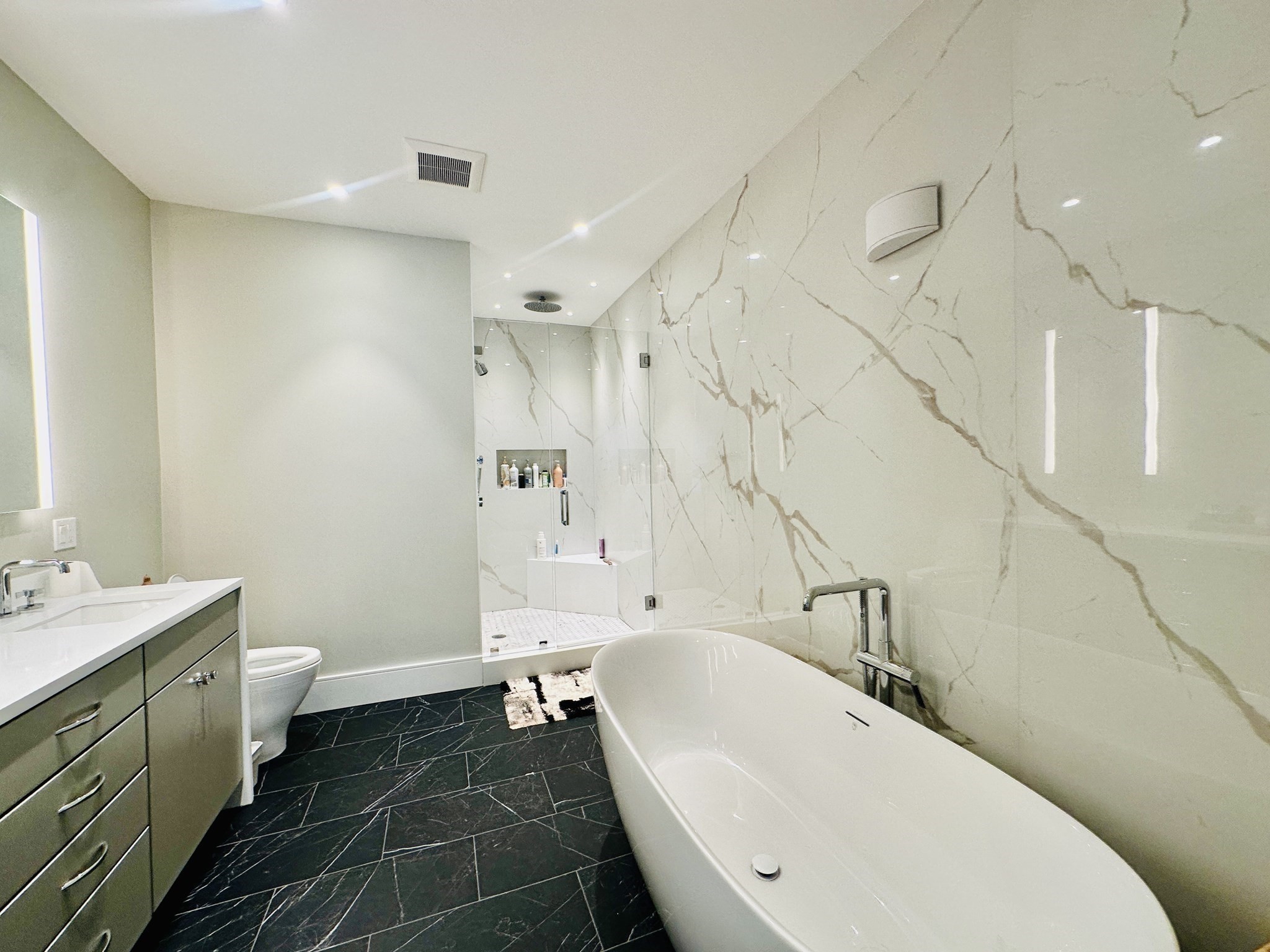 4 Knowles St # 4 Property Photo 8