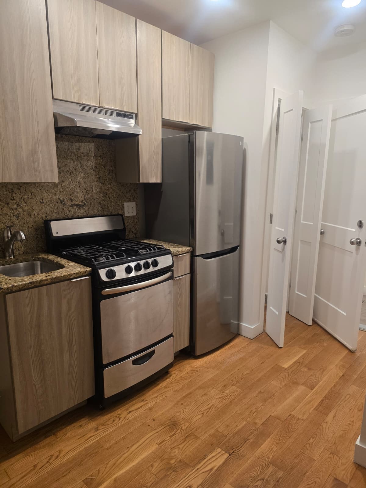 21 Fifth Street # 3 Property Photo 1