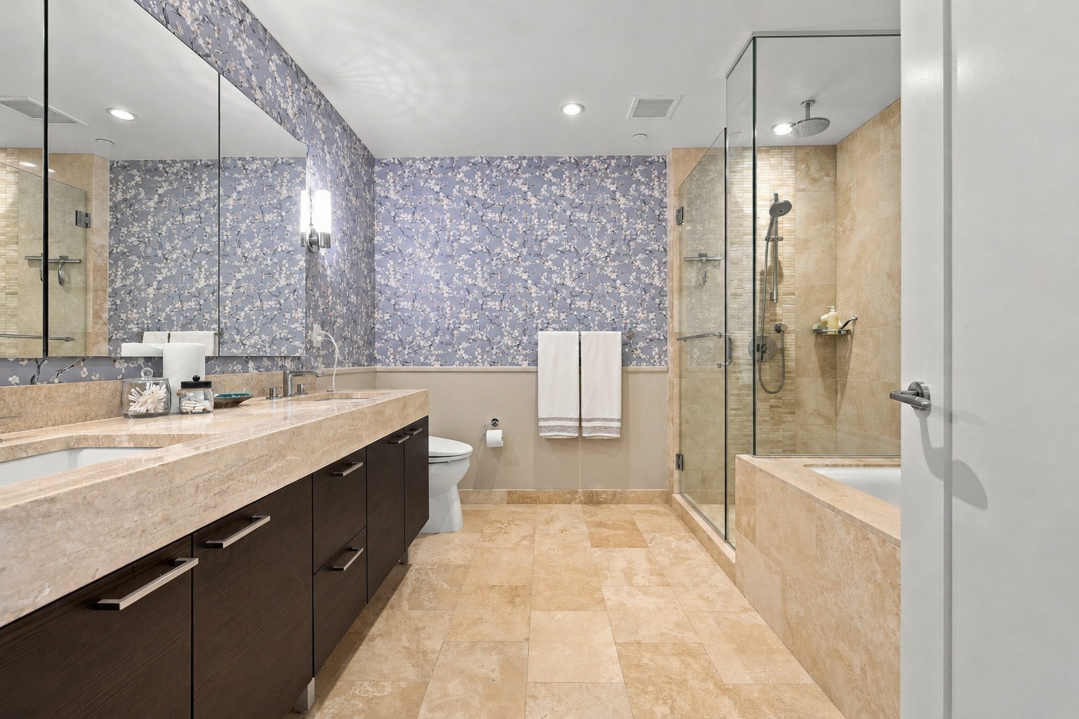 1 Franklin St # 2604 Property Photo 16