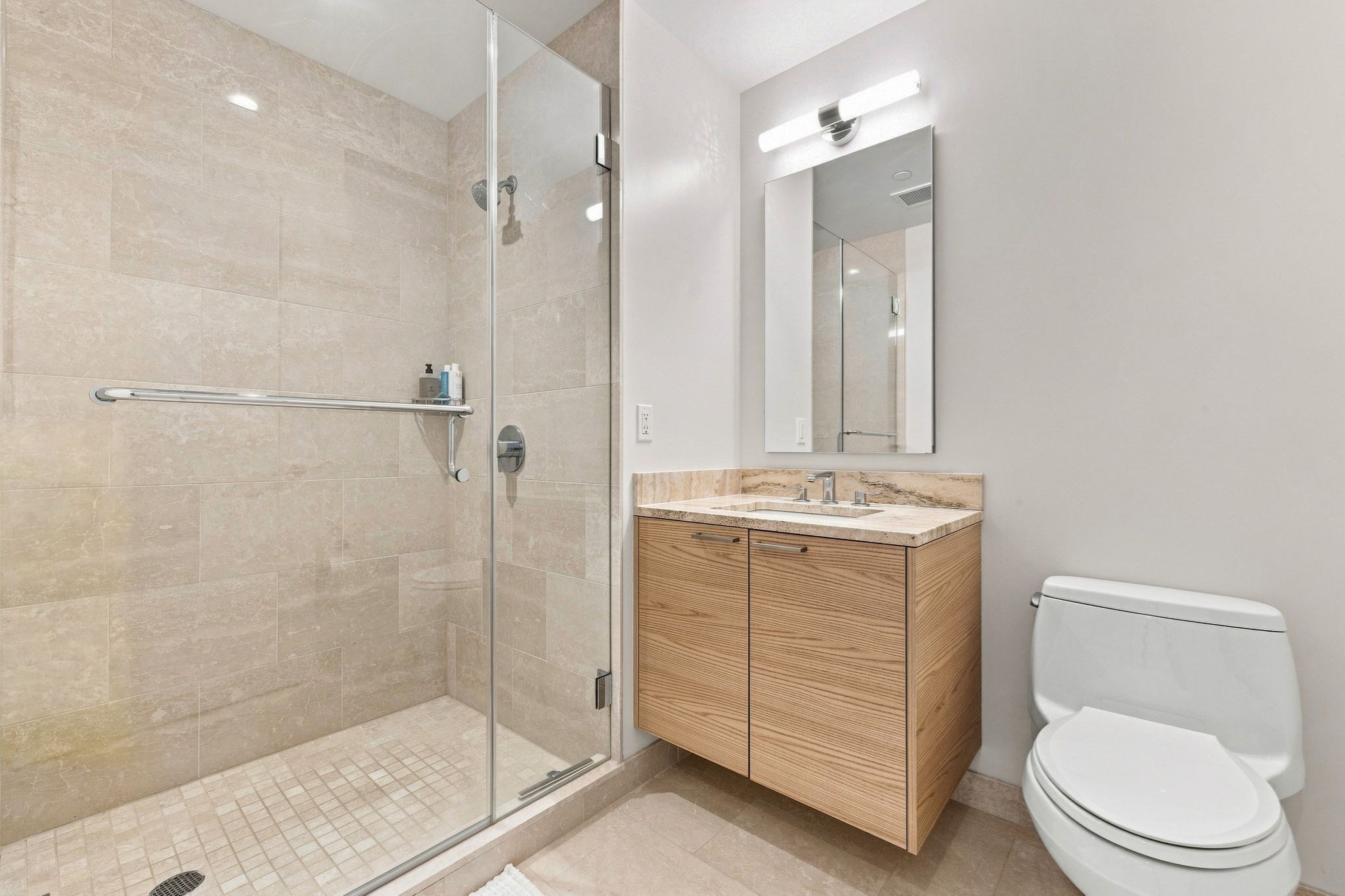 1 Franklin St # 2604 Property Photo 20