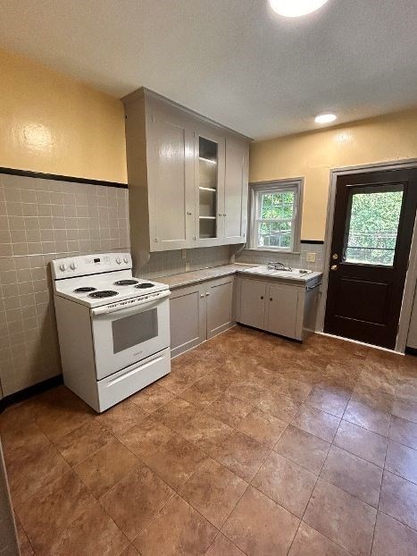 428 Main Street # 428 Property Photo 3