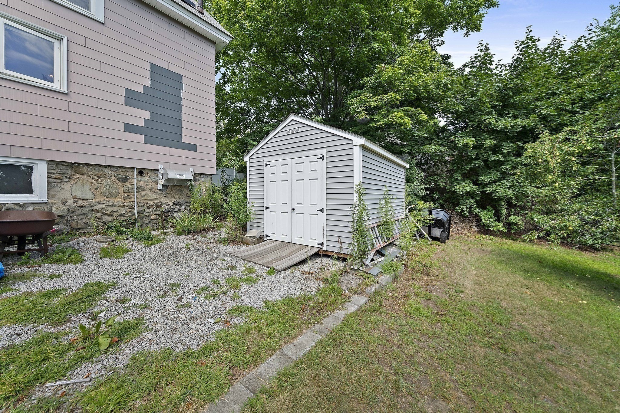 131 Pleasant Valley St Property Photo 27