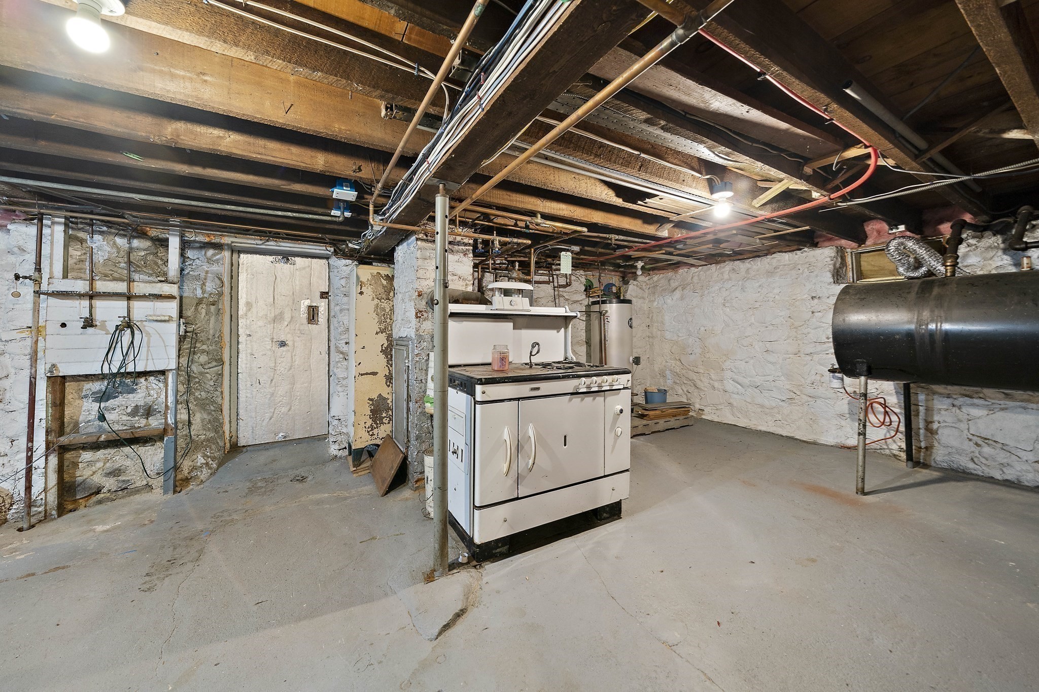 131 Pleasant Valley St Property Photo 36
