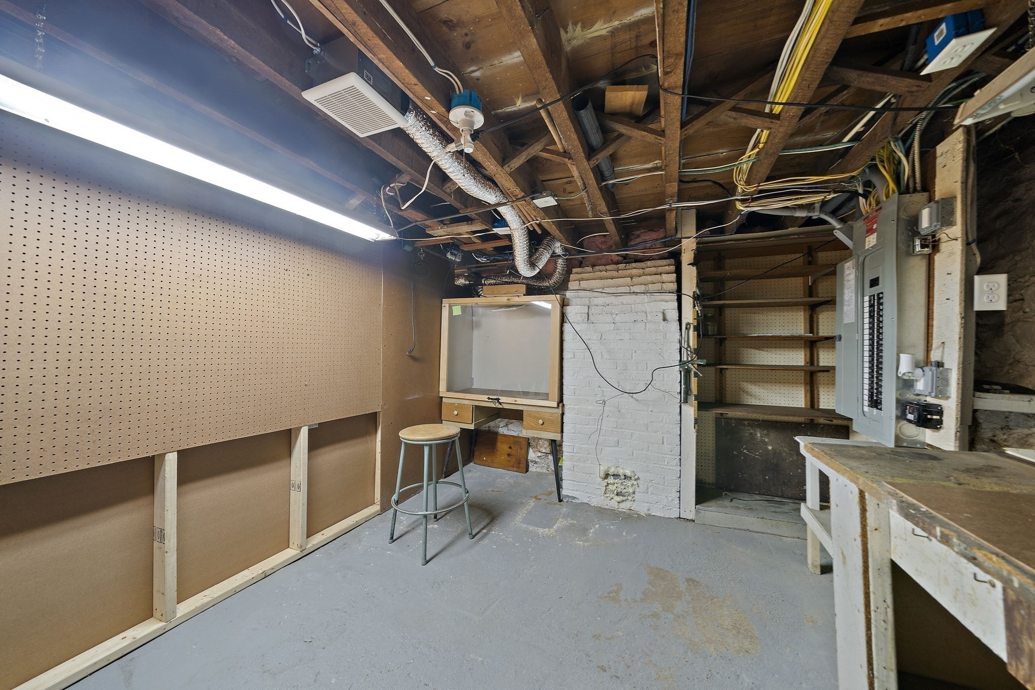 131 Pleasant Valley St Property Photo 38